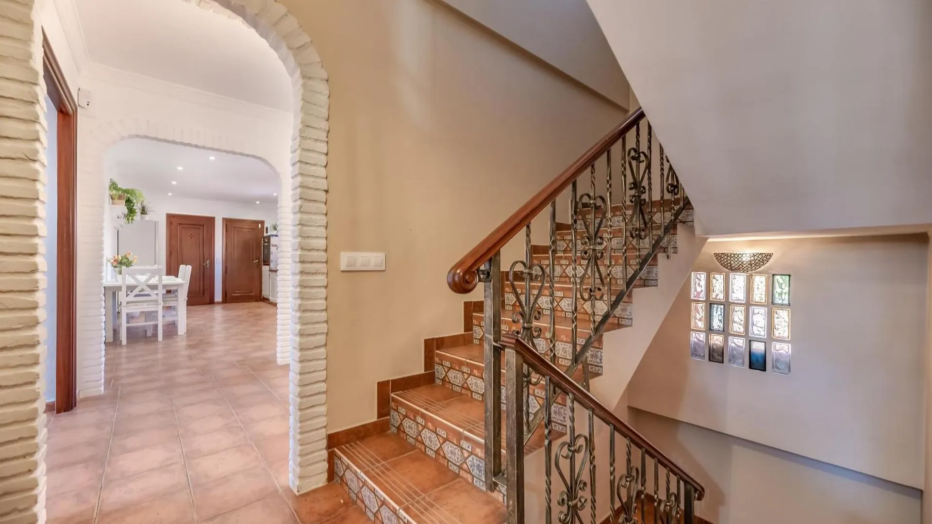 Classic 5 Bdrm Andalucian Villa W Pool & Sea View Marbella Spain
