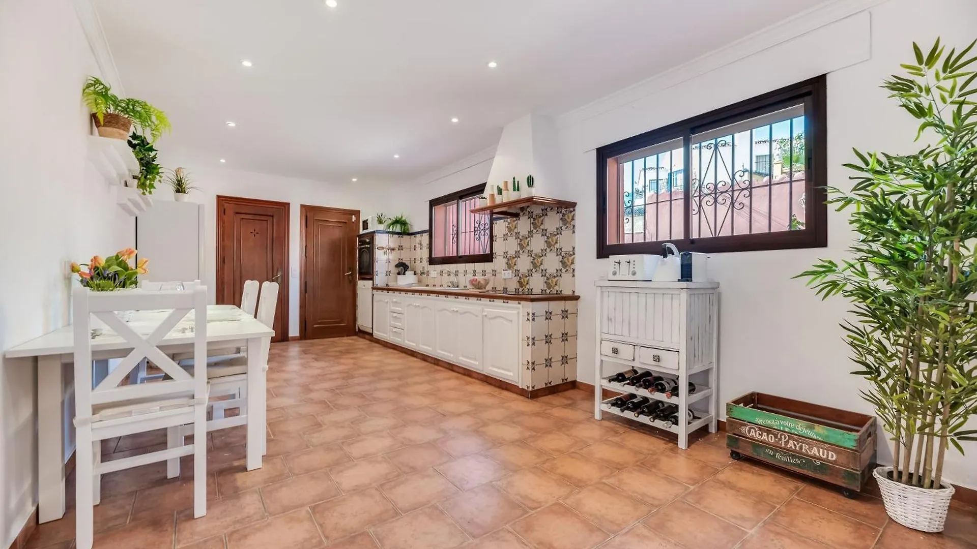 Classic 5 Bdrm Andalucian Villa W Pool & Sea View Marbella Spain