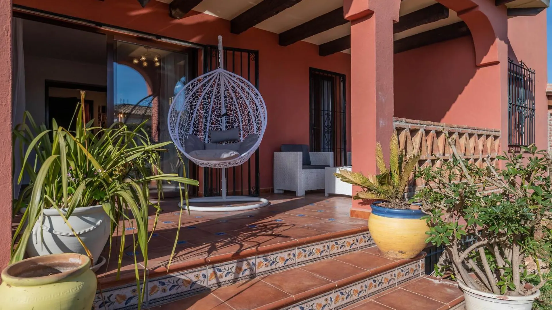 Classic 5 Bdrm Andalucian Villa W Pool & Sea View Marbella