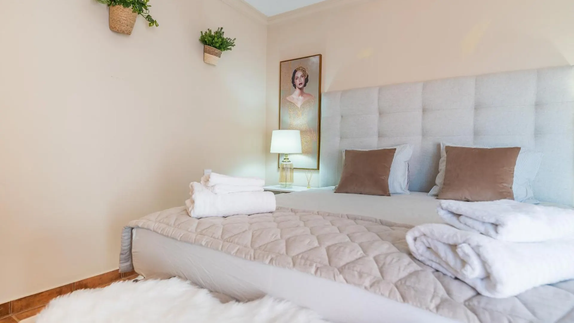 Classic 5 Bdrm Andalucian Villa W Pool & Sea View Marbella 0*,  Spain