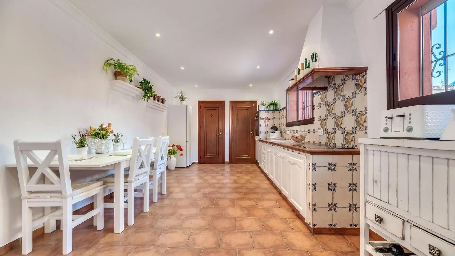 Classic 5 Bdrm Andalucian Villa W Pool & Sea View Marbella 0*,